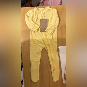 Kyte baby footie in daffodil 0-3 months